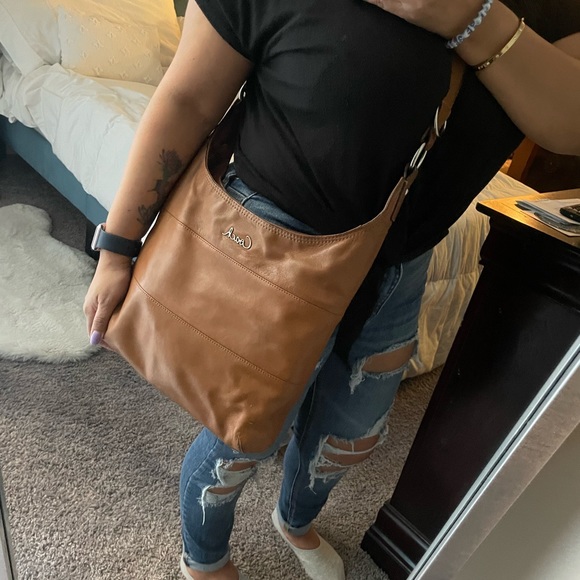 *Used* Coach Leather Boho Bag with adjustable shoulder strap- Camel Color - Picture 14 of 17